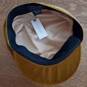 Anthropologie Velvet Bakersboy Cap - gold Anthropologie | Accessories | Anthropologie Velvet Bakersboy  main image 3
